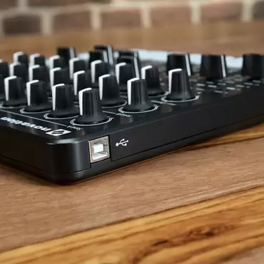 LAUNCH CONTROL XL MKII BLACK