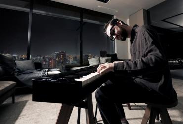 PX-S7000BK + BANQUETA BG50