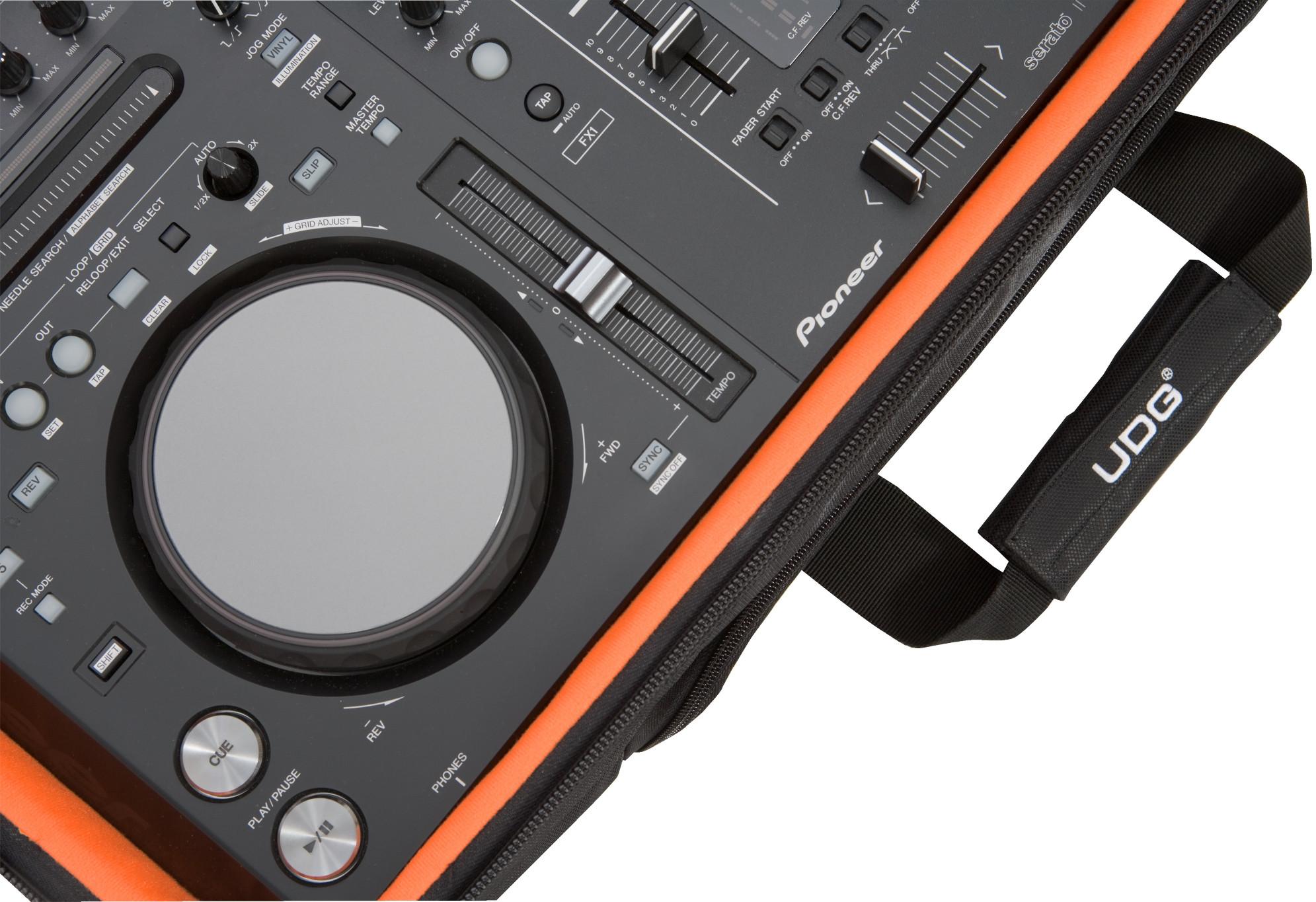 U9103BL/OR - ULTIMATE MIDI CONTROLLER BACKPACK SMALL BLACK/ORANGE