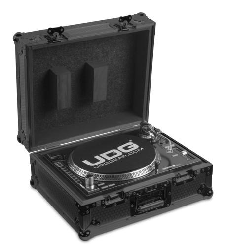U91030BL2 - FC MULTI FORMAT TURNTABLE BLACK