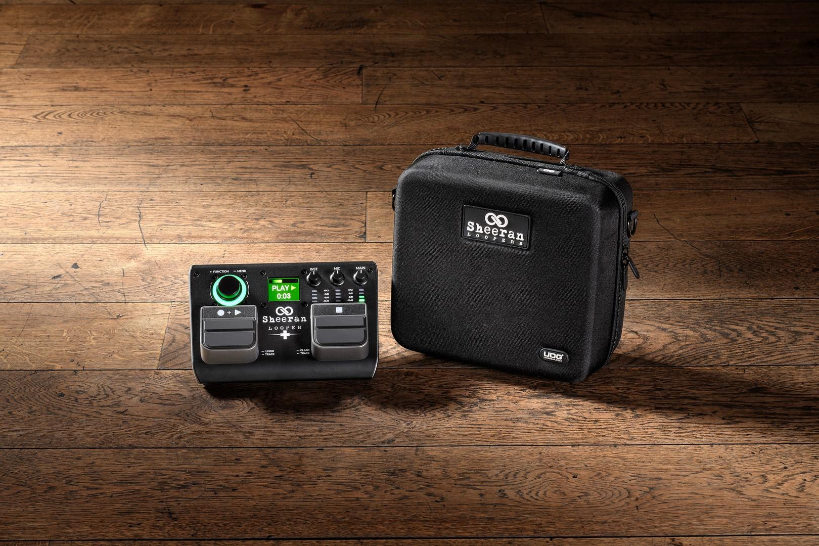 UB0018494BL CR SHEERAN LOOPER + HARDCASE BLACK